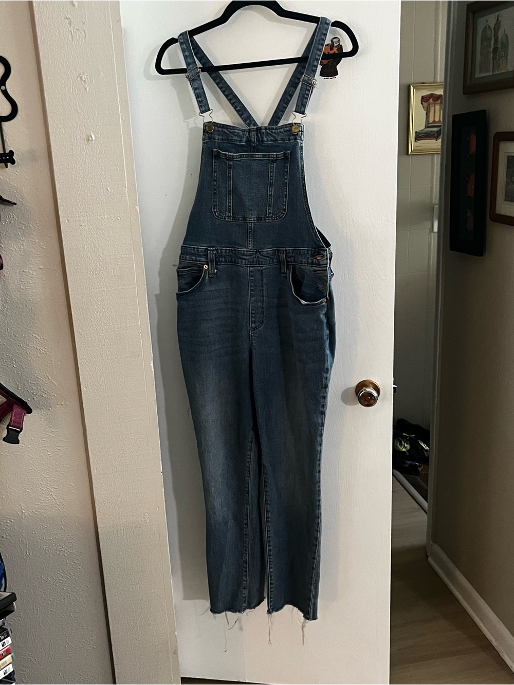 Universal Thread Light Blue Denim Jeans